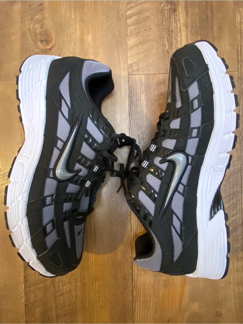 Nike P-6000 Sneaker Men's Size 10.5 Racer Black/ white/ cool grey CD6404-003